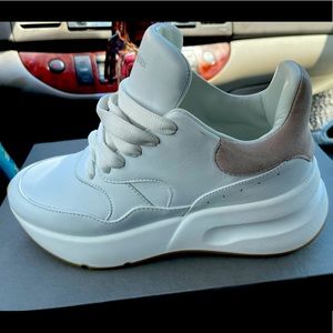 Alexander McQueen High Top